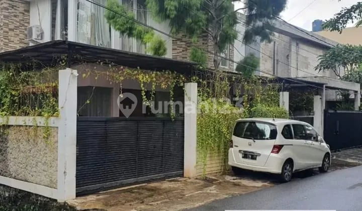 Rumah cantik kemandoran jaksel dekat patal senayan harga siap nego