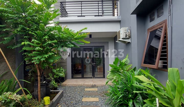 Dijual Rumah rapih bersih siap huni di Bintaro Tangerang Selatan