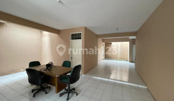 Rumah Dalam Komplek dan Strategis @Villa Melati Mas, BSD