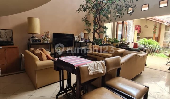 DIJUAL RUMAH at Jl DEMPO / GUNUNG, KEBAYORAN BARU, JAKSEL