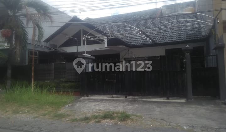 House For Sale in Dukuh Kupang, Surabaya