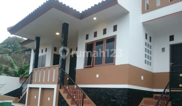 Dijual Cepat Rumah Besar di Awiligar