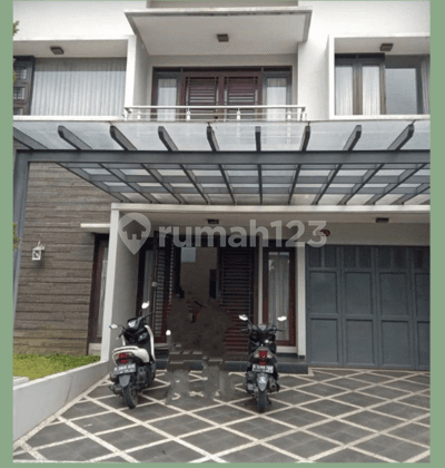 Rumah Lux Singgasana Pradana