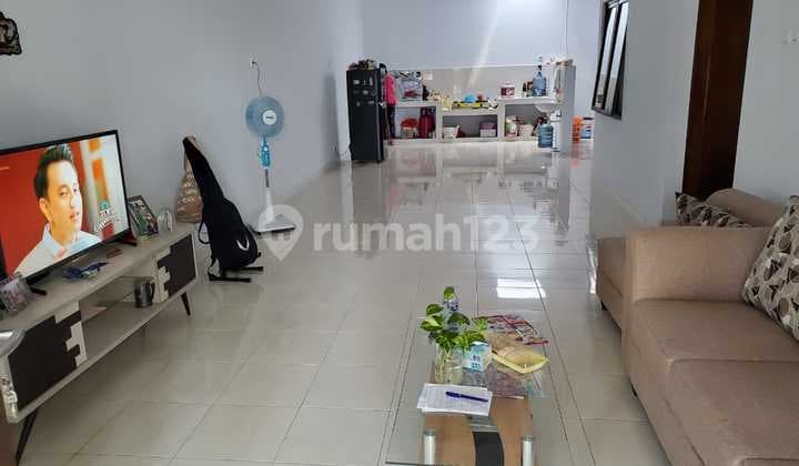 Dijual Rumah di Cluster Aralia, Harapan Indah, Bekasi