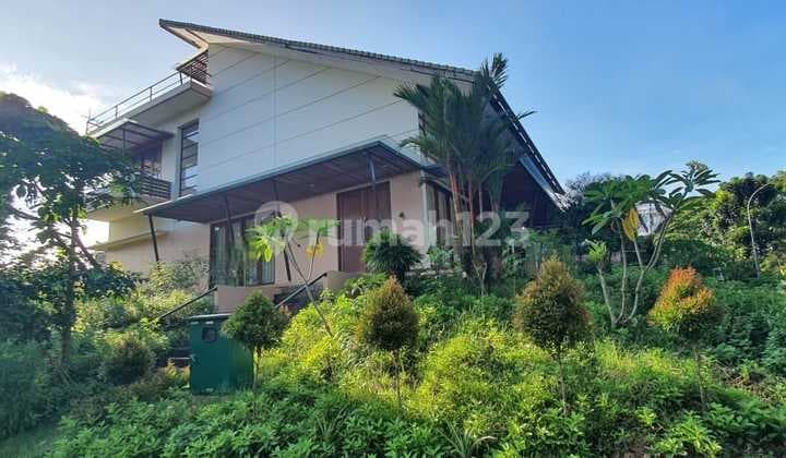 Rumah 2 lantai serasa tinggal di villa Greencove BSD Serpong