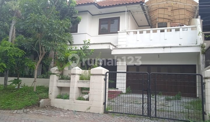 Rumah 2 lantai Dijual di Graha Family, Surabaya Rumah 2 lantai Dijual di Graha Family, Surabaya