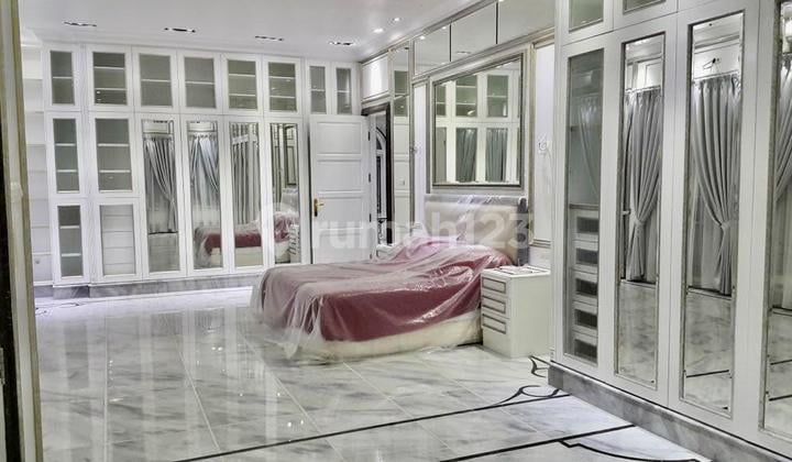 Cheap Sale House in Menteng, Full Marble Premium Location