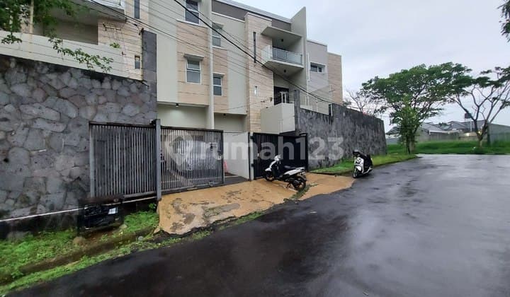 Rumah Modern Minimalis Di Setiabudi Pondok Hijau Bandung Utara