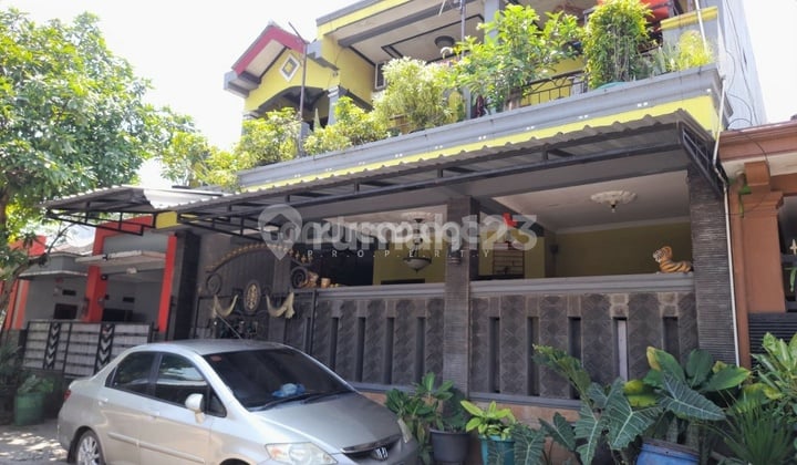 Rumah Strategis 2 Lantai Dekat Tol Klodran Solo