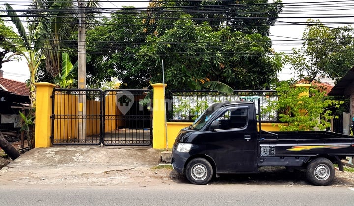 Certificate of Ownership House on Raya Balas Klumprik Street, Surabaya Certificate of Ownership House on Raya Balas Klumprik Street, Surabaya