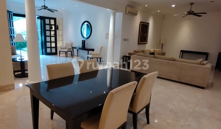 Rumah 2 Lantai Bagus Fully Furnished Di Kemang Utara
