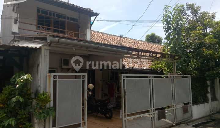 Rumah tinggal, lokasi strategis, dekat akses toll, area kuliner, perbankan dsb