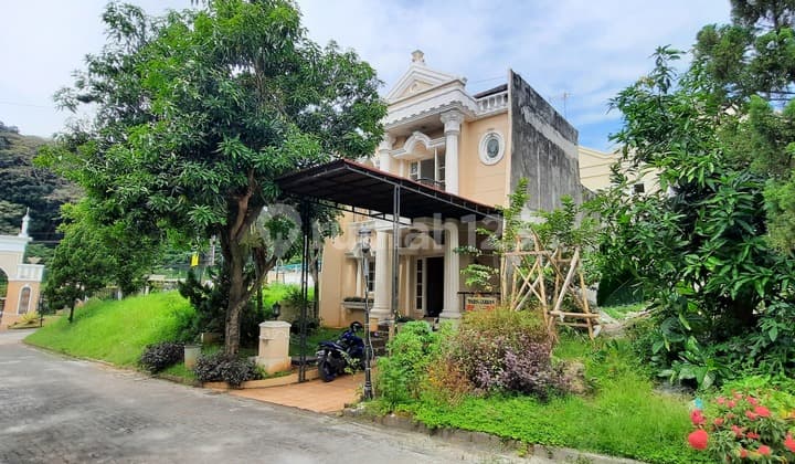 Rumah 2 Lantai di Villa Esperanza Ngaliyan, Semarang Dekat Tol