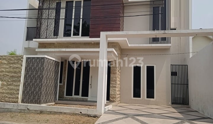 Rumah 2 lantai Dijual di Greenland, Surabaya Barat Rumah 2 lantai Dijual di Greenland, Surabaya Barat