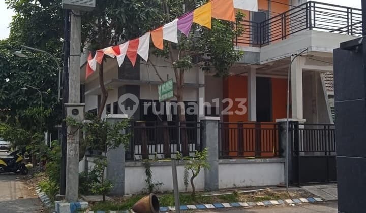 2-Story House for Sale in Western Village, Surabaya