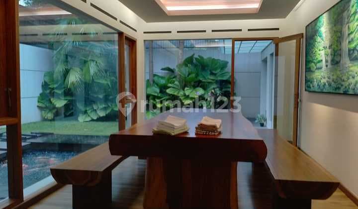 Rumah Mewah Batununggal Indah Estate Mainroad