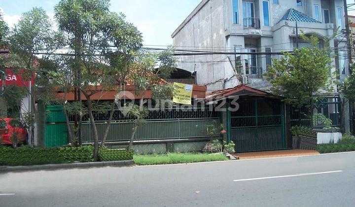 Rumah di Raya Perak Barat, Nol Jalan, Cocok untuk Kantor / Resto / Klinik / Showroom dsb