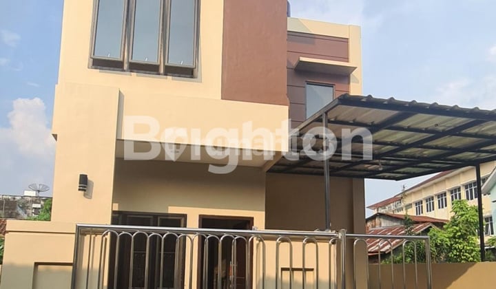 Town House Minimalis