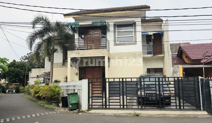 Rumah Jual Cepat dalam komplek di ciputat Tangerang Selatan