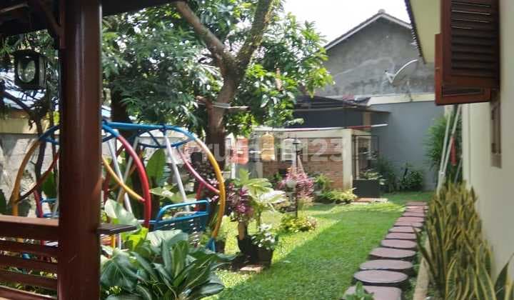Ready-to-Occupy House with a Spacious Yard @Pondok Benda, Pamulang