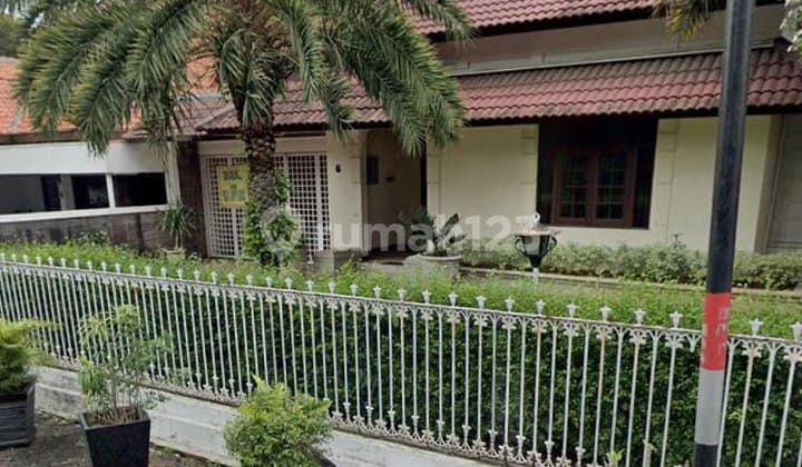 Jual Rumah Asri Lokasi Strategis di Menteng