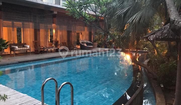 Dijual murah taman resort mediterania pik