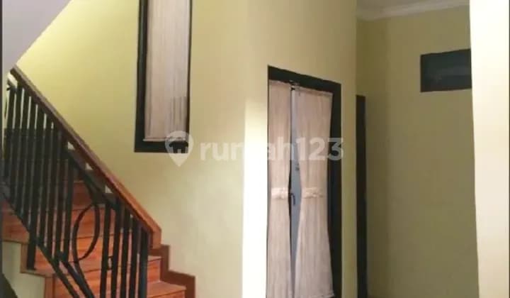 Dijual Rumah Hoek Baru Renovasi Daerah Tebet Unfurnished