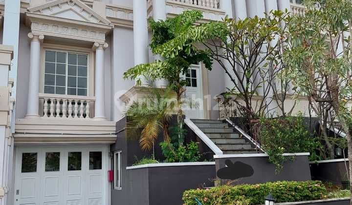 Rumah di The Villas Mall Of Indonesia, Kelapa Gading Nego