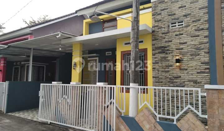 Beautiful New House Ready to Live Near UII Campus on Kaliurang Road