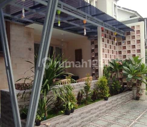 Rumah Huni 2 Lantai di Suvarna