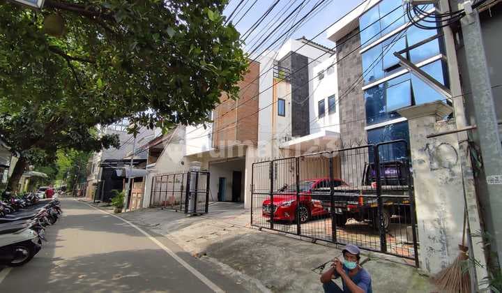 Boarding House on Petojo Selatan Cideng Street, Central Jakarta
