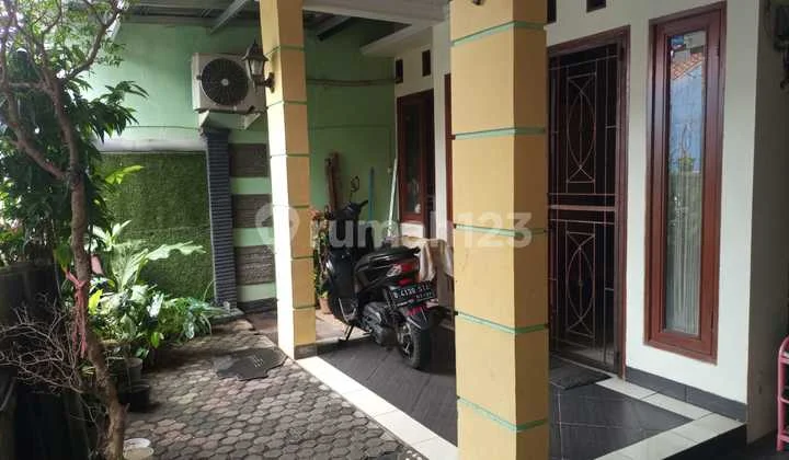 Rumah Bagus di Jl Gunuk 1 Strategis Dekat Stasiun Pasar Minggu