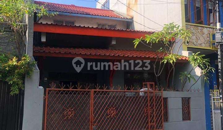 Rumah Akses 2 Mobil 250 meter ke Sekolah Asisi