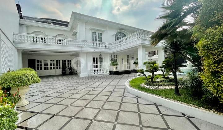 Rumah Klasik Eropa Hadap Timur Full Furnished Premium Area Pejaten Jakarta Selatan