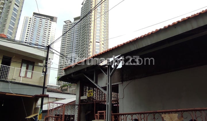 RUMAH LOKASI STRATEGIS BELAKANG MALL CENTRAL PARK COCOK UNTUK KOSAN