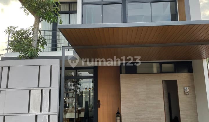 Dijual Rumah Rapi Dan Bersih , Di Lippo Karawaci