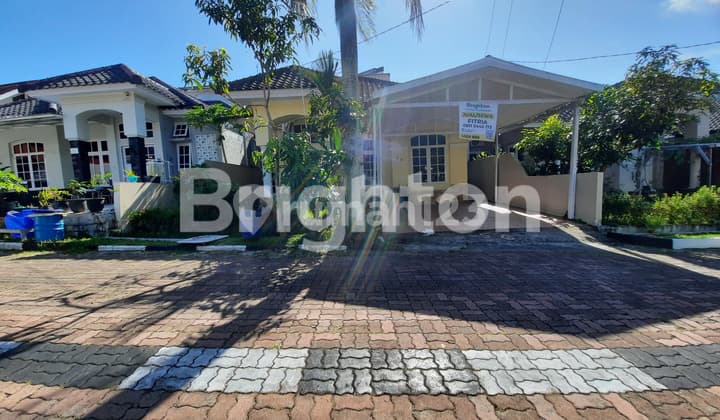 HOOMY COZY DALAM CLUSTER ELIT