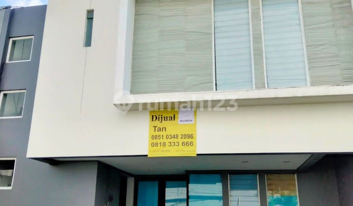 Minimalist House on Jl. Imam Bonjol - Denpasar Bali, Baru Gress, Ready to Occupy