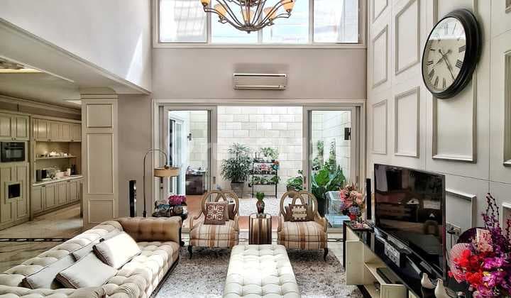 Rumah Mewah Segitiga Emas Mega Kuningan , Jaksel