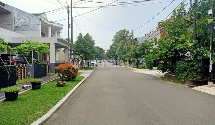 Dijual Rumah Baru di daerah asri Bintaro Jaya sektor 2