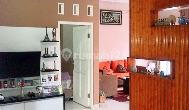 Dijual Rumah Strategis Daerah Jagakarsa Rp. 2.4 M Nego