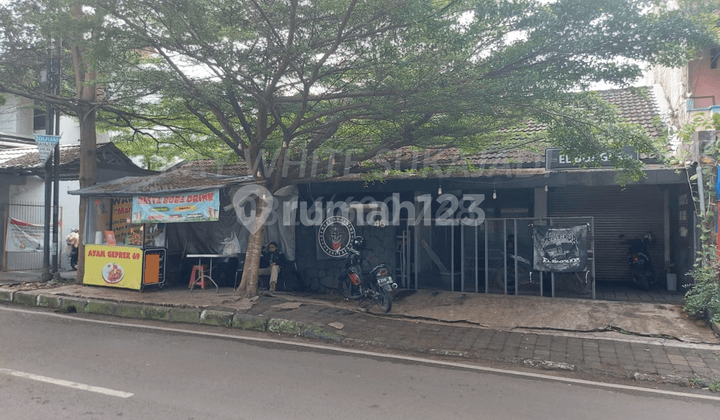 RUMAH HOEK JL. SARIMANAH RAYA (SARIJADI), BANDUNG