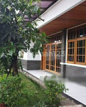 Rumah bagus terawat siap huni sayap bkr sriwijaya