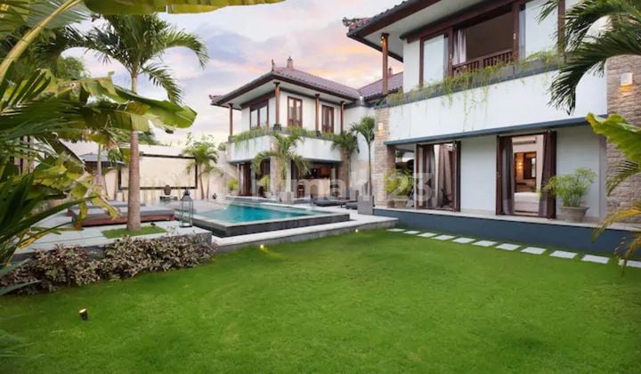 FOR SALE LUXURY VILLA SEMINYAK