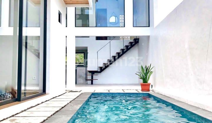 VILLA BARU DESAIN MODERN DI UNGASAN KUTA SELATAN BALI