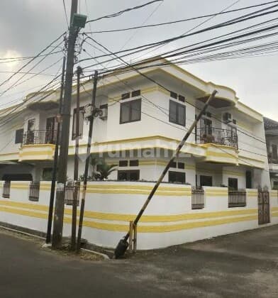 RUMAH BAGUS 2 Lt LINGKUNGAN NYAMAN