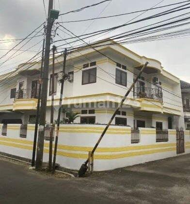 RUMAH BAGUS 2 Lt LINGKUNGAN NYAMAN