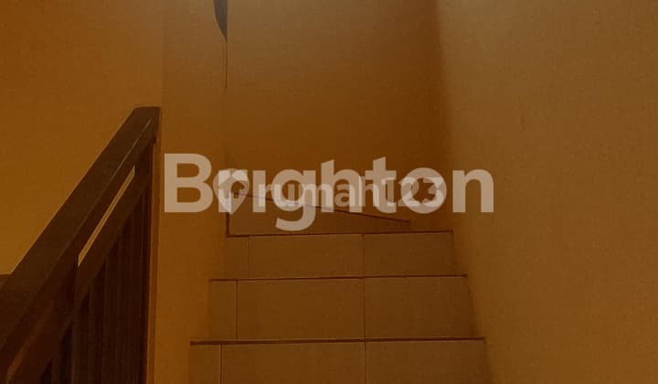 SIAP HUNI, DEKAT GERBANG TOL BOR