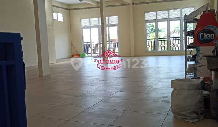 Rumah Jual Lokasi Gatot Subroto