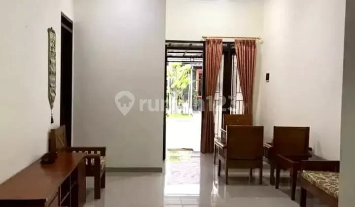 *Di sewakan Rumah di Kompleks Batununggal*